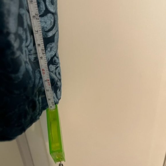 𝅺NWT Black Swan Teal velvet spaghette strap gorgeous blouse - Picture 2 of 10